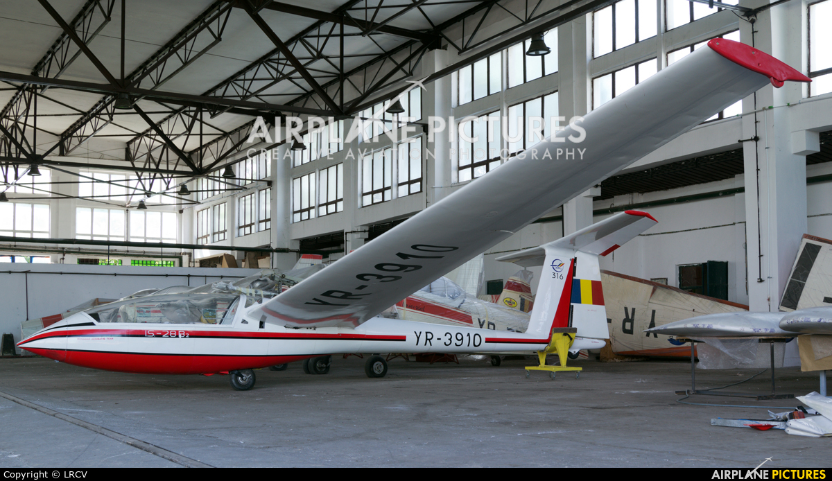 Romanian Airclub YR-3910 aircraft at Craiova