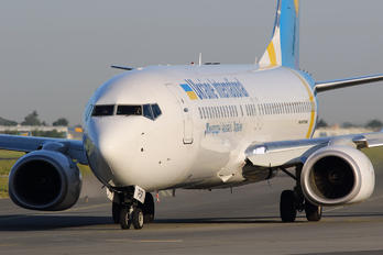 UR-PSR - Ukraine International Airlines Boeing 737-800