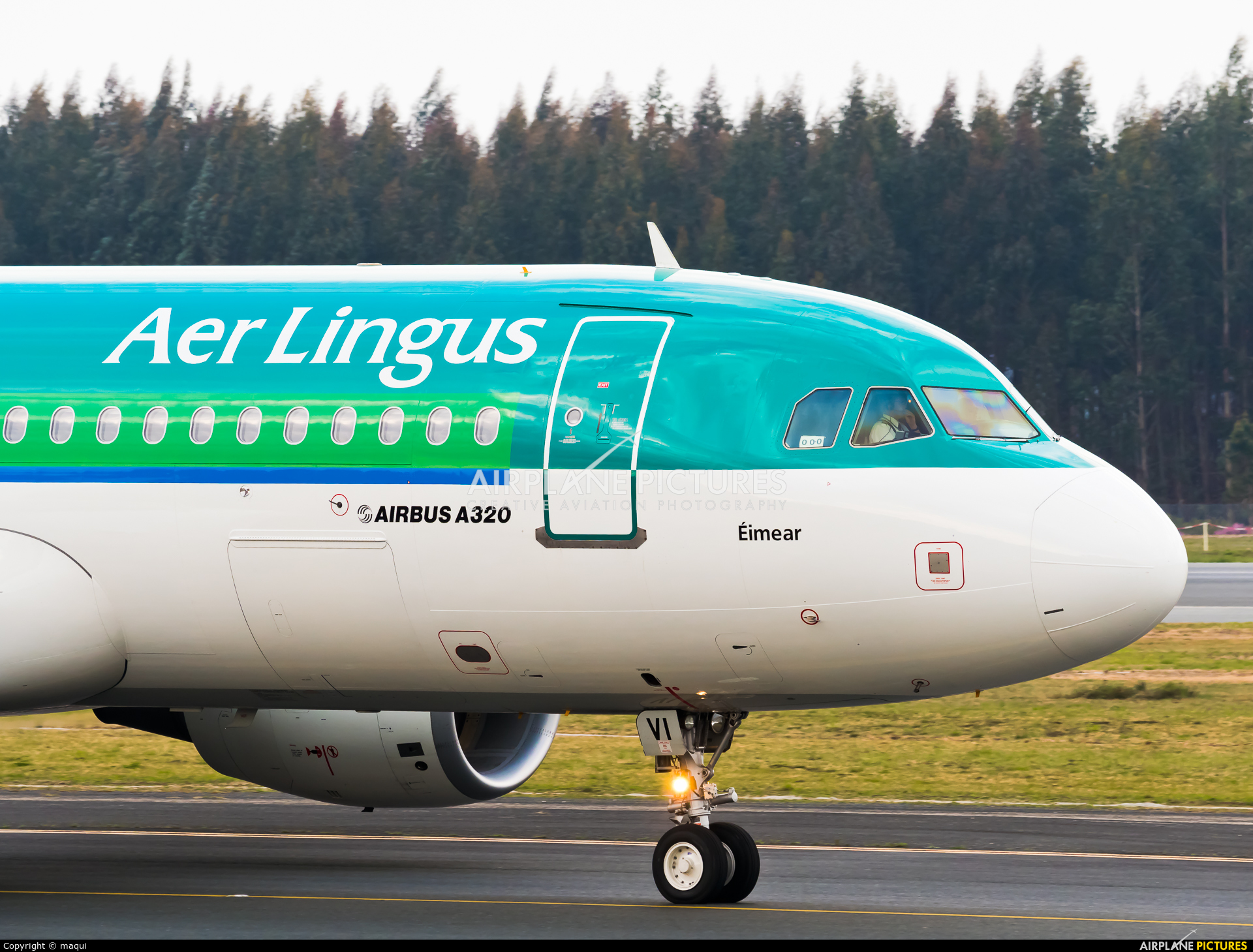 Aer Lingus EI-DVI aircraft at Santiago de Compostela