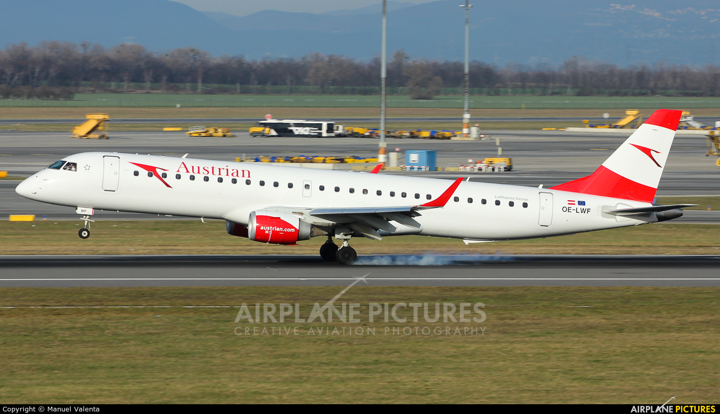 Austrian Airlines/Arrows/Tyrolean OE-LWF aircraft at Vienna - Schwechat
