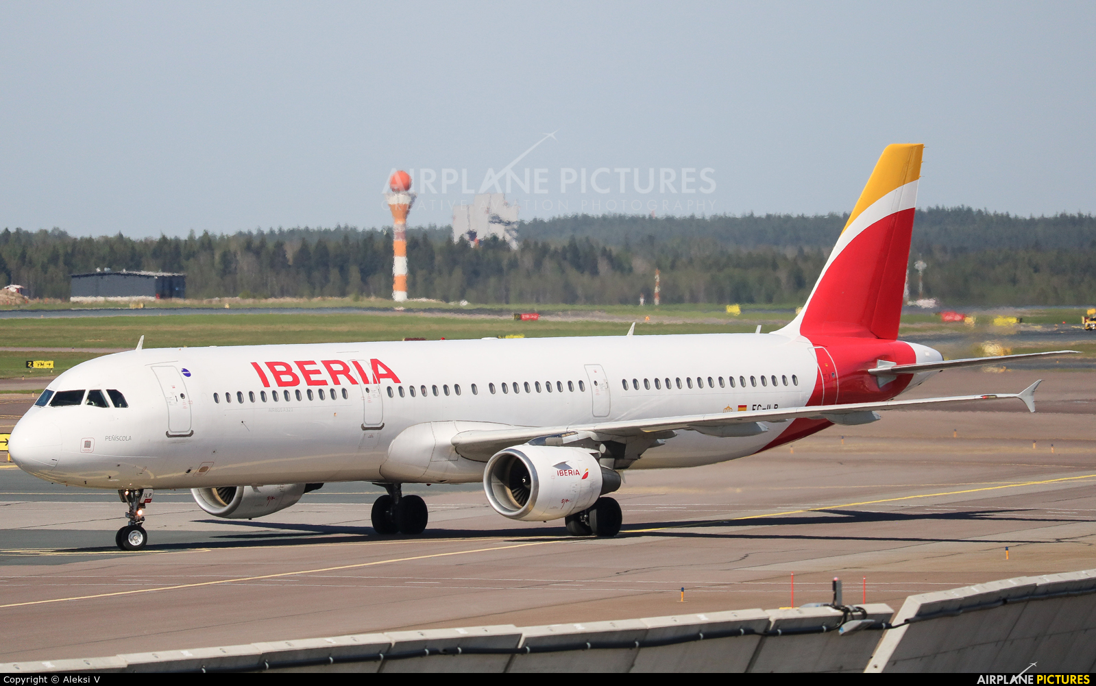 Iberia EC-ILP aircraft at Helsinki - Vantaa