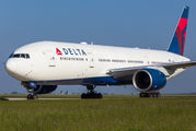 N861DA - Delta Air Lines Boeing 777-200ER aircraft
