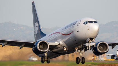 N860AM - Aeromexico Boeing 737-800