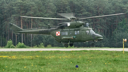 0609 - Poland - Army PZL W-3PL Głuszec