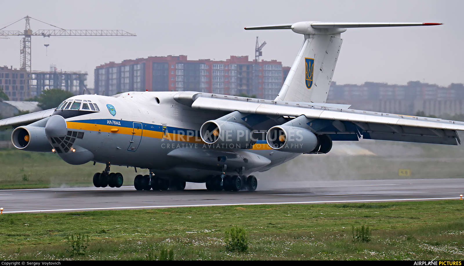 Ukraine - Air Force 76413 aircraft at Lviv Danylo Halytskyi International Airport (Lwów Skniłów)