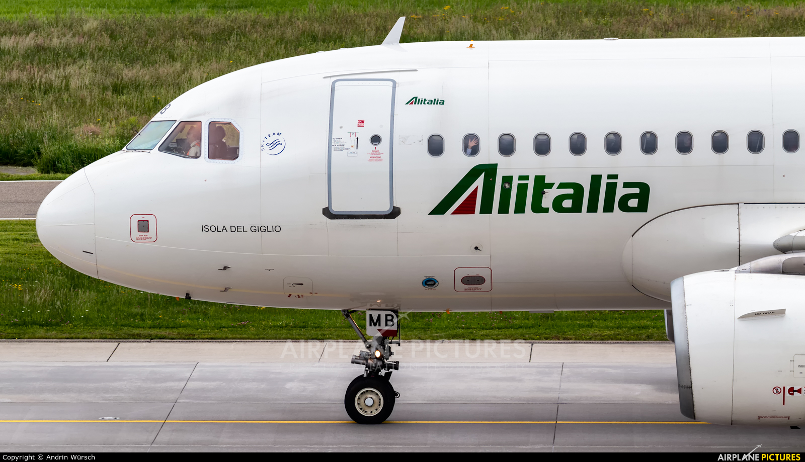 Alitalia EI-IMB aircraft at Zurich