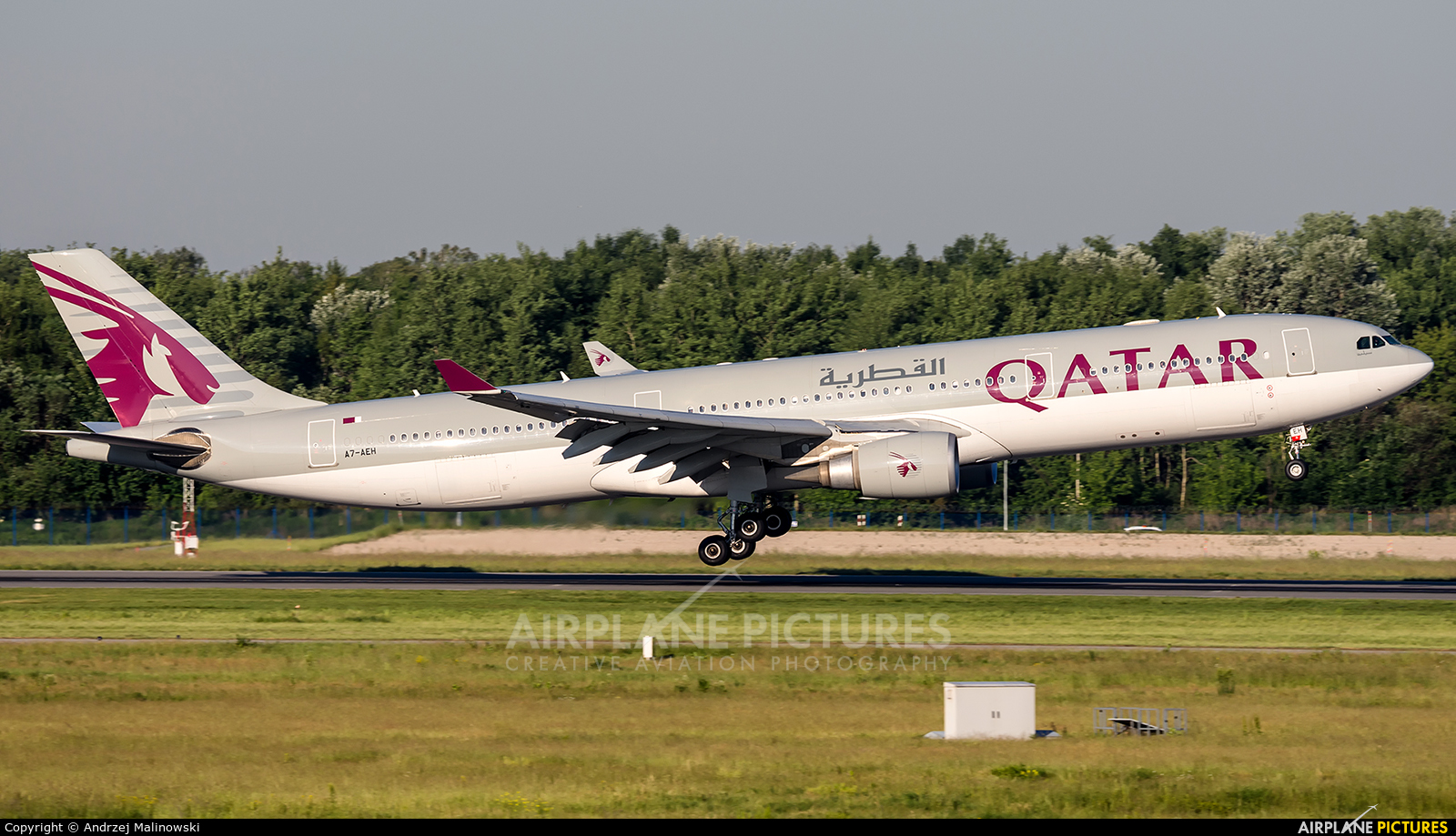 Qatar Airways A7-AEH aircraft at Warsaw - Frederic Chopin