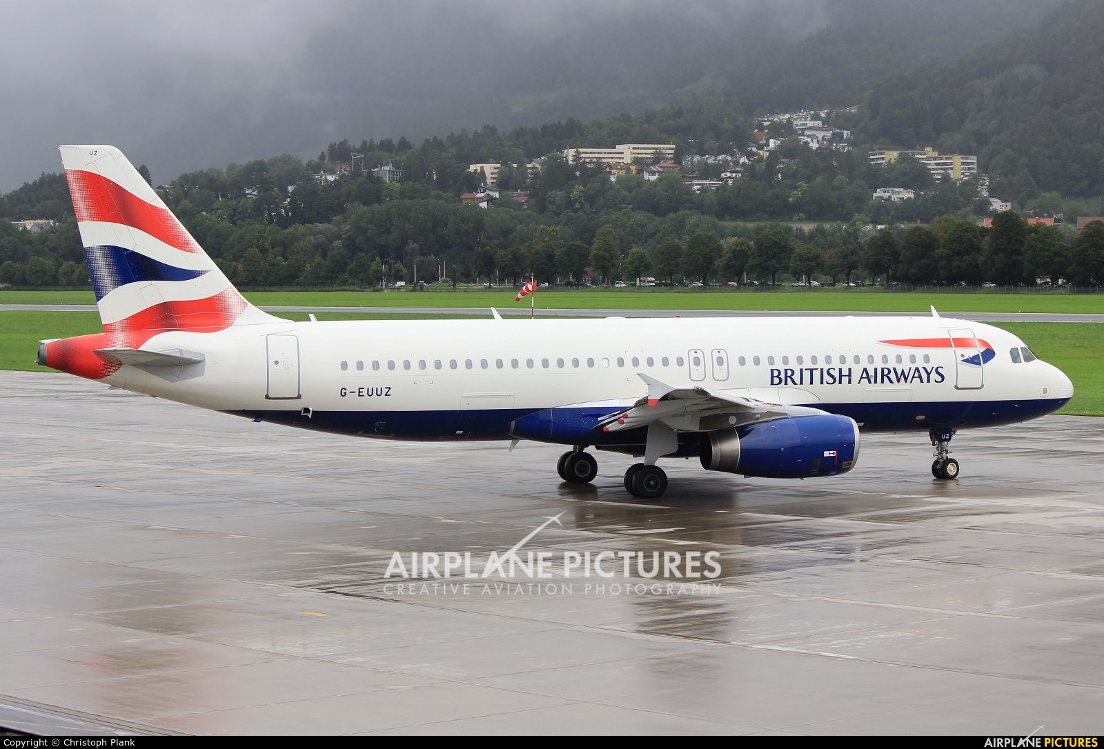 British Airways G-EUUZ aircraft at Innsbruck