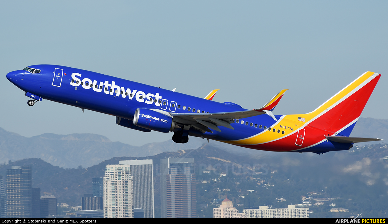 Southwest Airlines N8677A aircraft at Los Angeles Intl