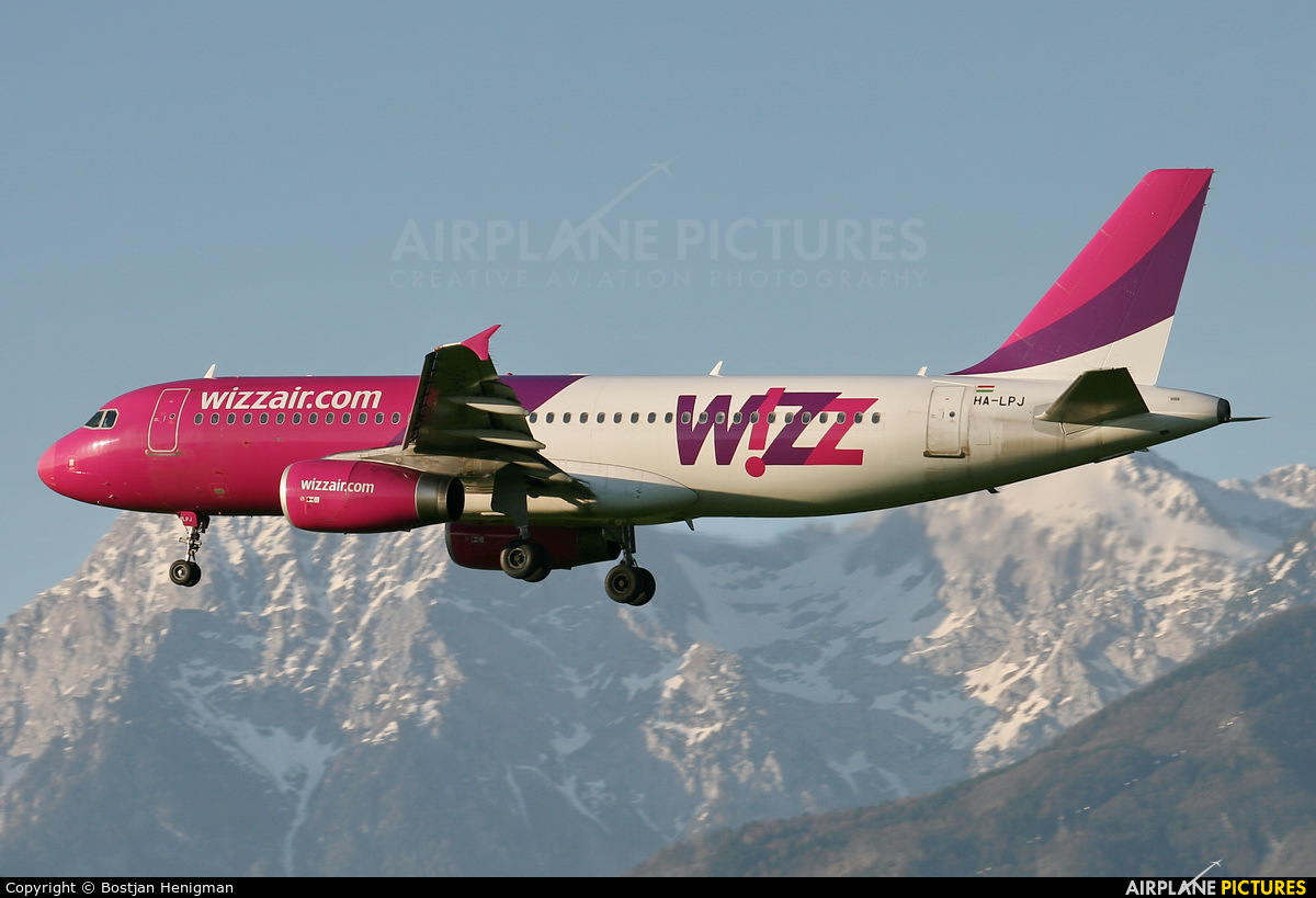 Wizz Air HA-LPJ aircraft at Ljubljana - Brnik