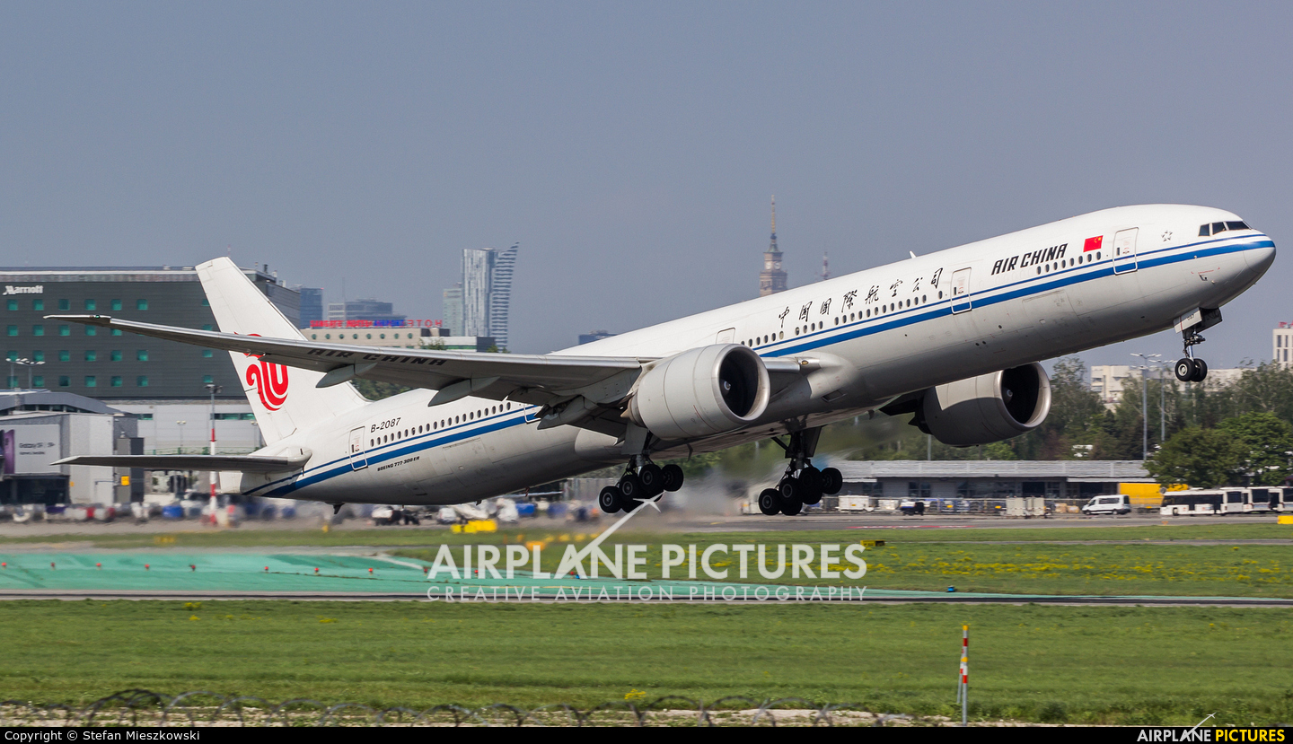 Air China B-2087 aircraft at Warsaw - Frederic Chopin