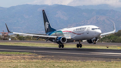 XA-AMC - Aeromexico Boeing 737-800