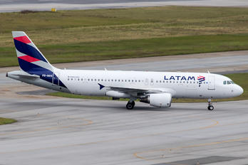 PR-MHX - LATAM Brasil Airbus A320