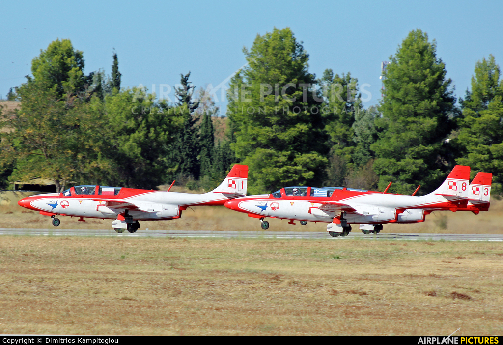 Poland - Air Force: White & Red Iskras 2004 aircraft at Tanagra