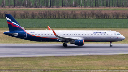 VP-BAY - Aeroflot Airbus A321