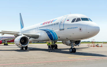 VQ-BWZ - Yamal Airlines Airbus A320
