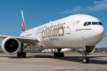 A6-EBV - Emirates Airlines Boeing 777-300ER