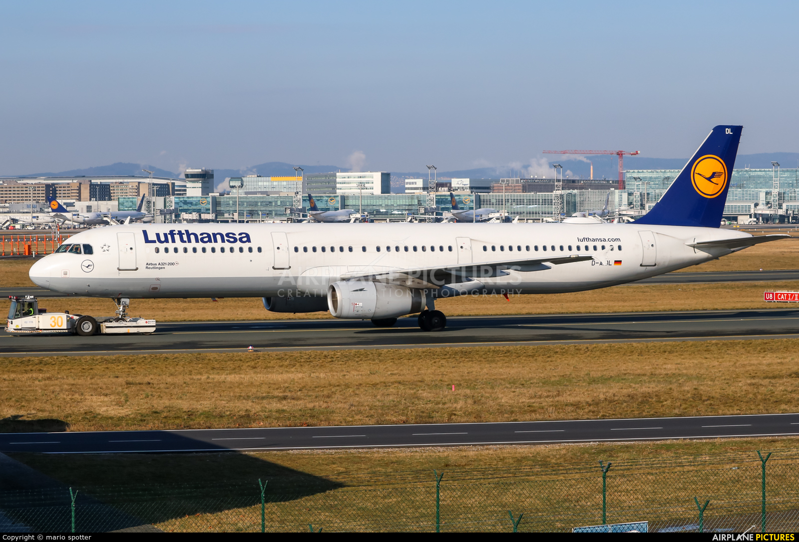 Lufthansa D-AIDL aircraft at Frankfurt