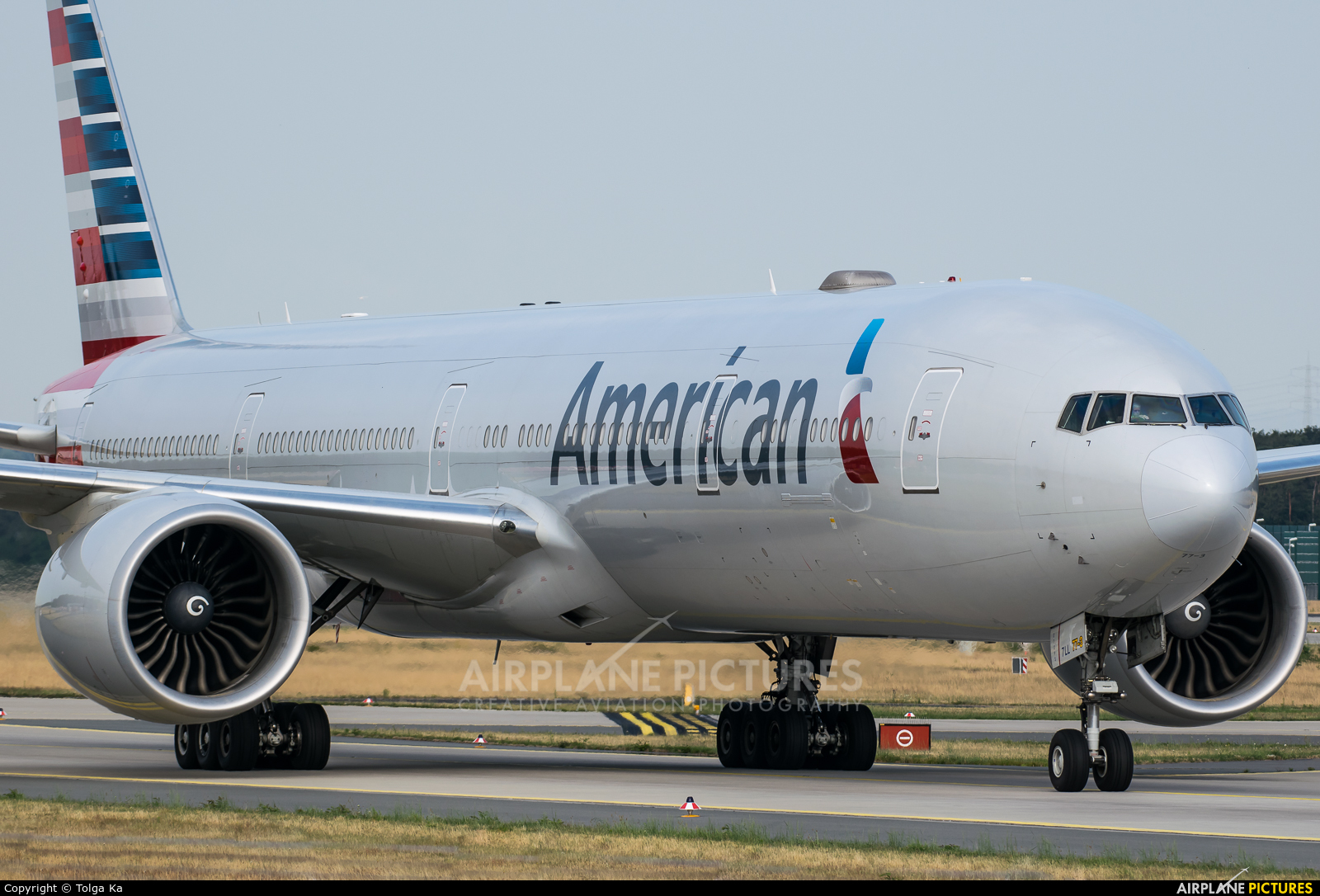 American Airlines N727AN aircraft at Frankfurt