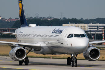 D-AIDH - Lufthansa Airbus A321