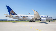 N30913 - United Airlines Boeing 787-8 Dreamliner aircraft
