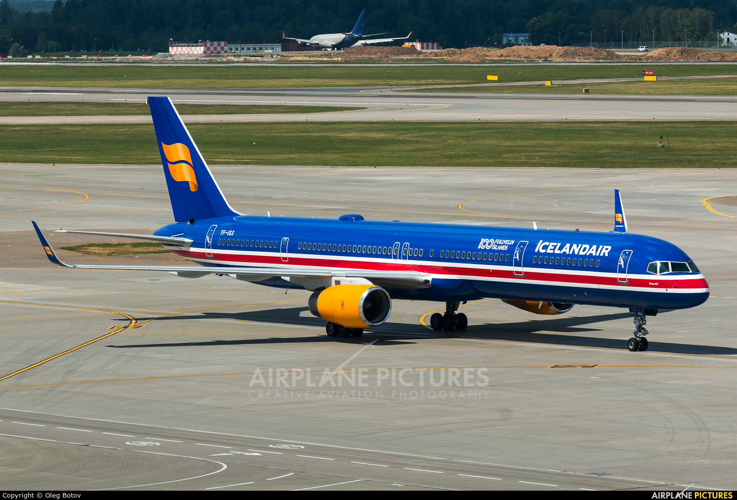 Icelandair TF-ISX aircraft at Moscow - Sheremetyevo