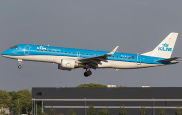 PH-EZI - KLM Embraer ERJ-190 (190-100)