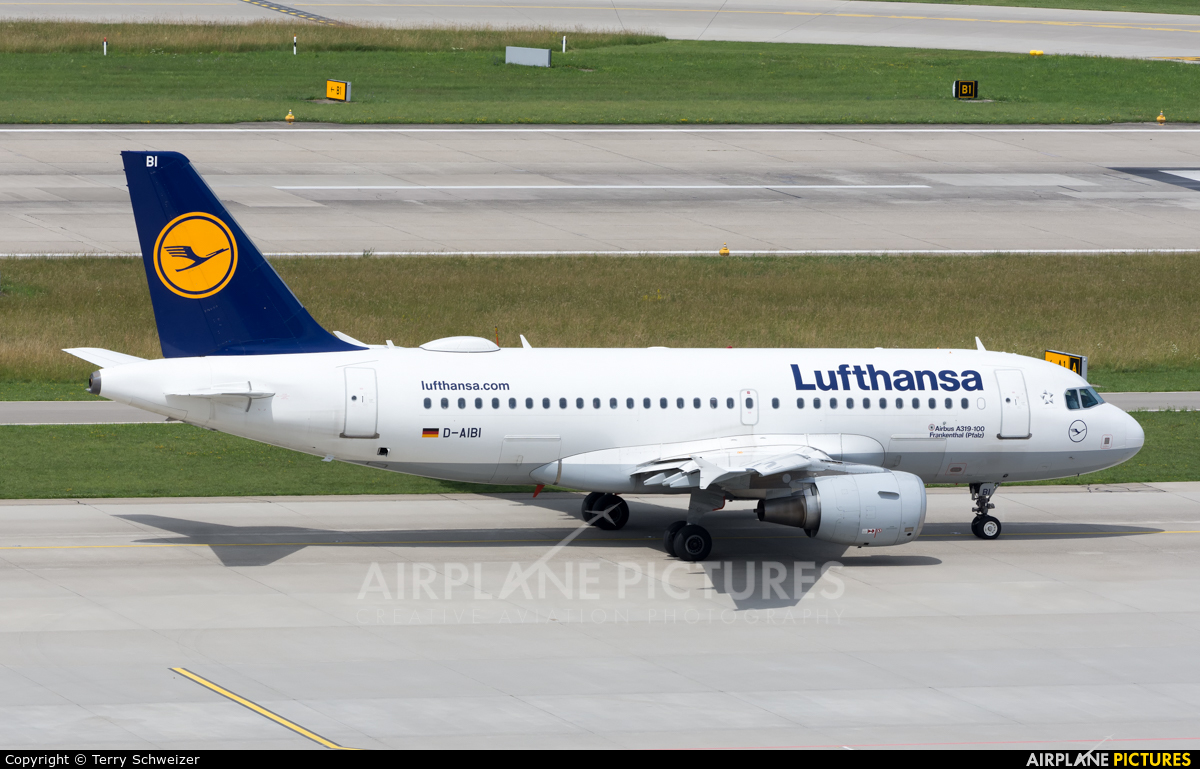 Lufthansa D-AIBI aircraft at Zurich
