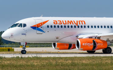 RA-89093 - Azimuth Sukhoi Superjet 100