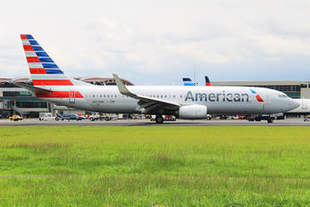 N962NN - American Airlines Boeing 737-800