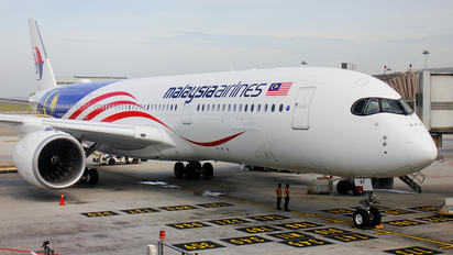 9M-MAF - Malaysia Airlines Airbus A350-900