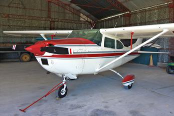 LV-JCP - Private Cessna 182 Skylane (all models except RG)
