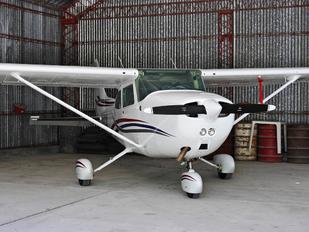 LV-CJU - Private Cessna 172 Skyhawk (all models except RG)