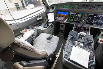 HB-JCE - Swiss Bombardier CS300