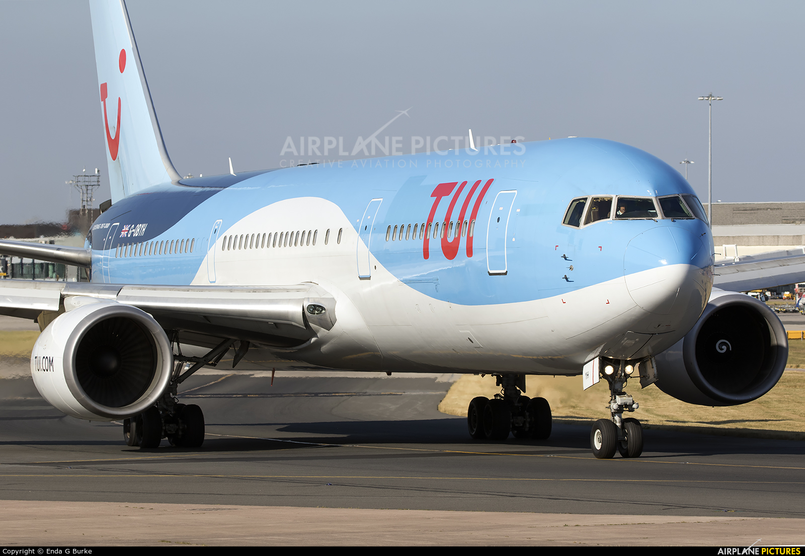 TUI Airways G-OBYH aircraft at Manchester