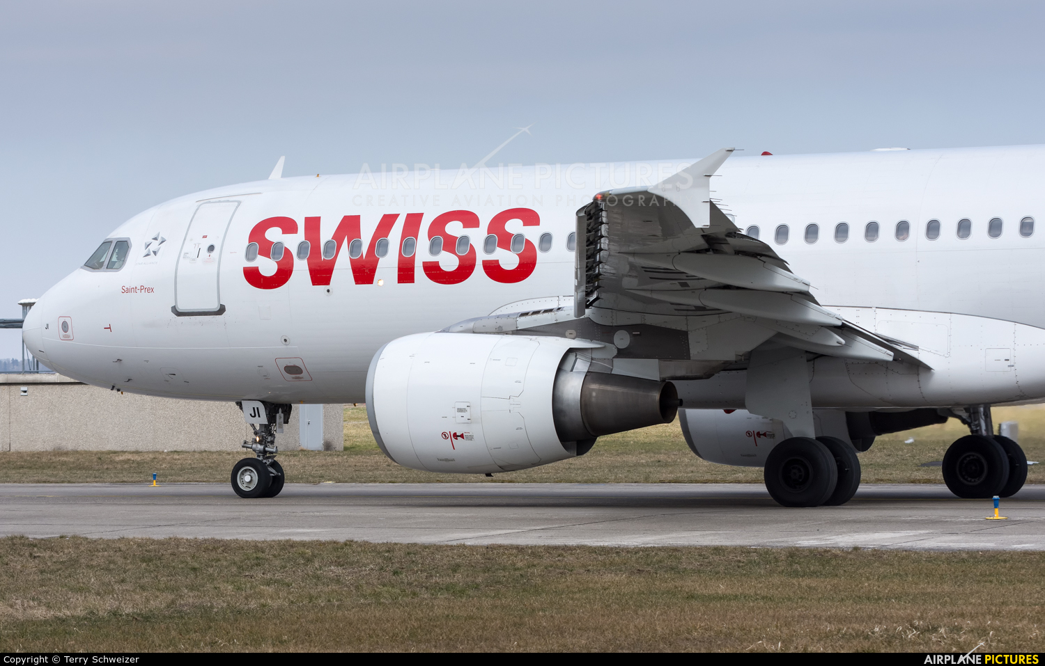 Swiss HB-IJI aircraft at Zurich