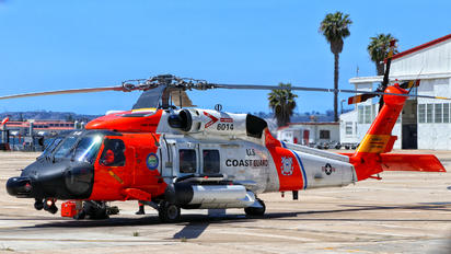 6014 - USA - Coast Guard Sikorsky MH-60T Jayhawk