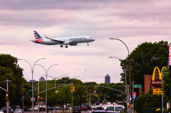 N988AL - American Airlines Airbus A321