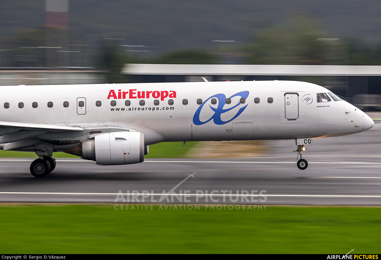Air Europa EC-LCQ aircraft at La Coruña