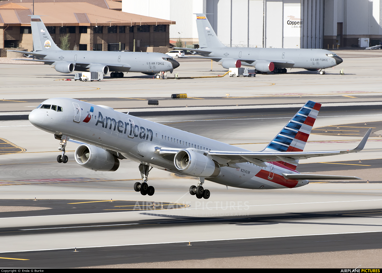 American Airlines N204UW aircraft at Phoenix - Sky Harbor Intl