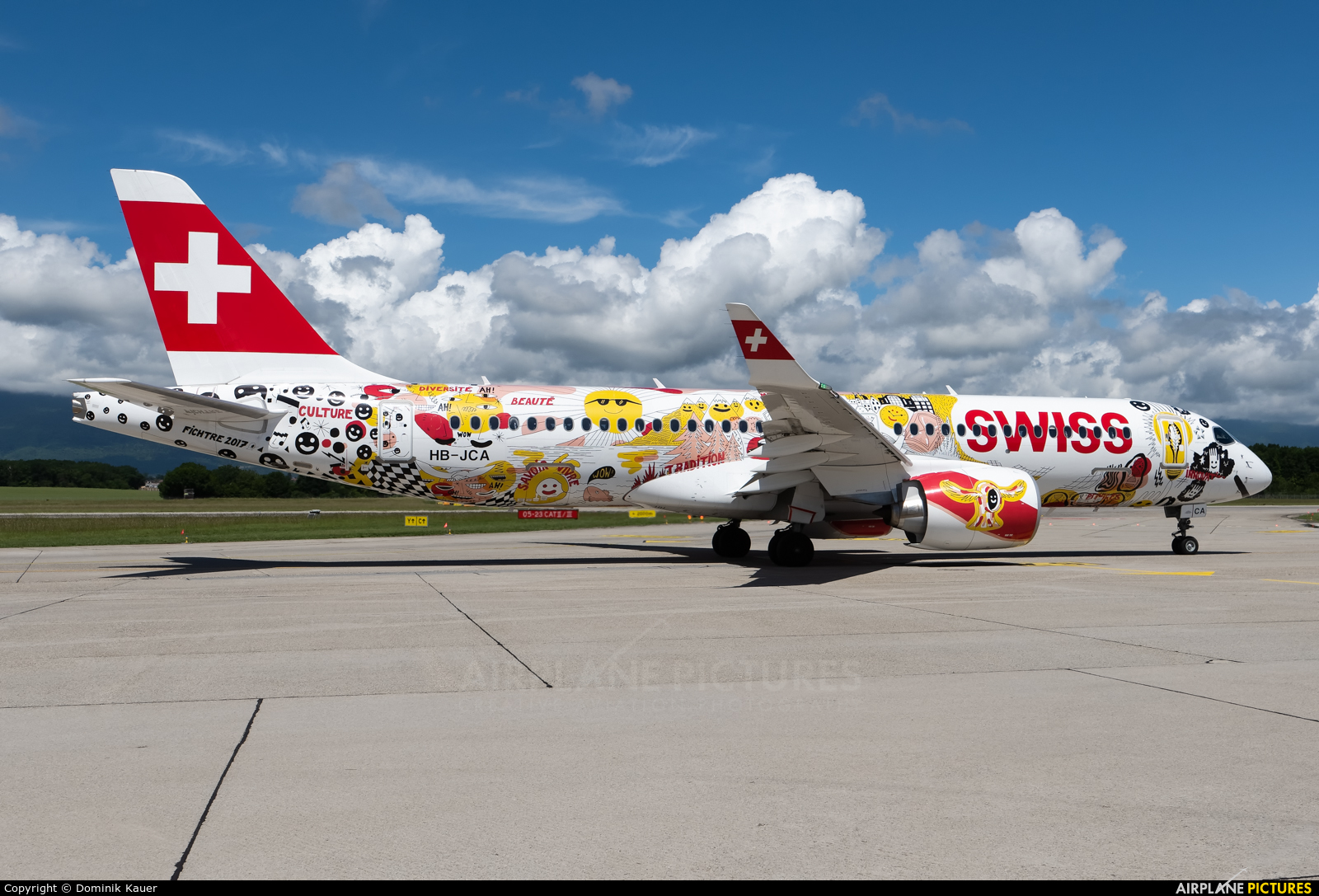 Swiss HB-JCA aircraft at Geneva Intl