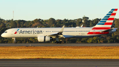 N194AA - American Airlines Boeing 757-200