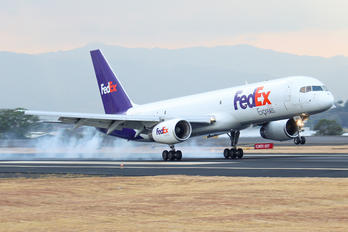 N958FD - FedEx Federal Express Boeing 757-200F