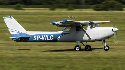 SP-WLC - Navcom Systems Fly Cessna 152