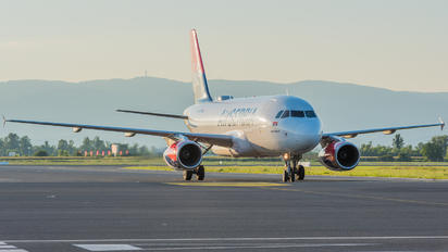 YU-APD - Air Serbia Airbus A319