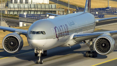 A7-BEV - Qatar Airways Boeing 777-300ER