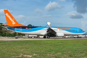 C-GHZY - Sunwing Airlines Boeing 737-800
