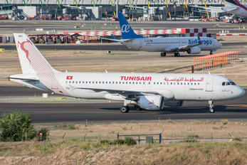 TS-IMV - Tunisair Airbus A320
