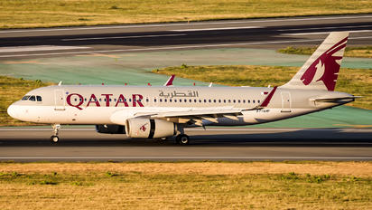 A7-AHP - Qatar Airways Airbus A320