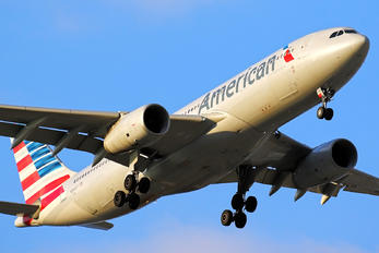 N292AY - American Airlines Airbus A330-200